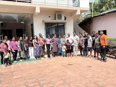 Tour Group in front of resort hotel